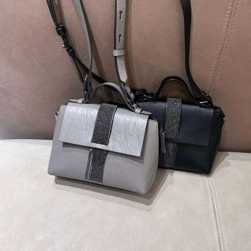 Women's Mini Cowhide Fashionable And Versatile Crossbody Bag 19 Cm