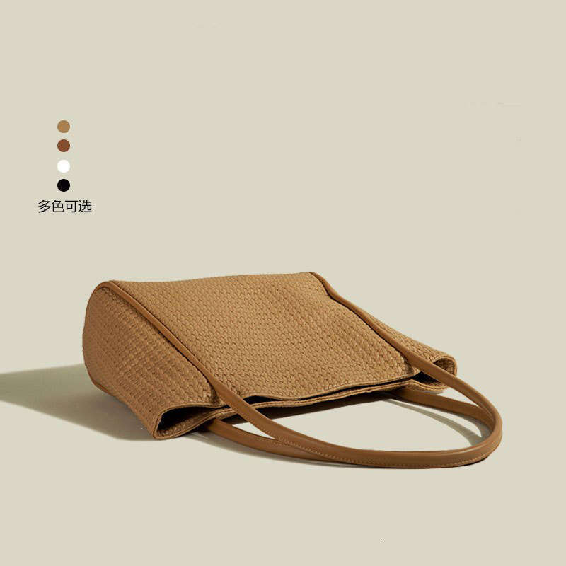 2025 Spring and Summer New Large Capacity Women's Fashion Simple Shoulder Texture Class Commuting Tote Bag