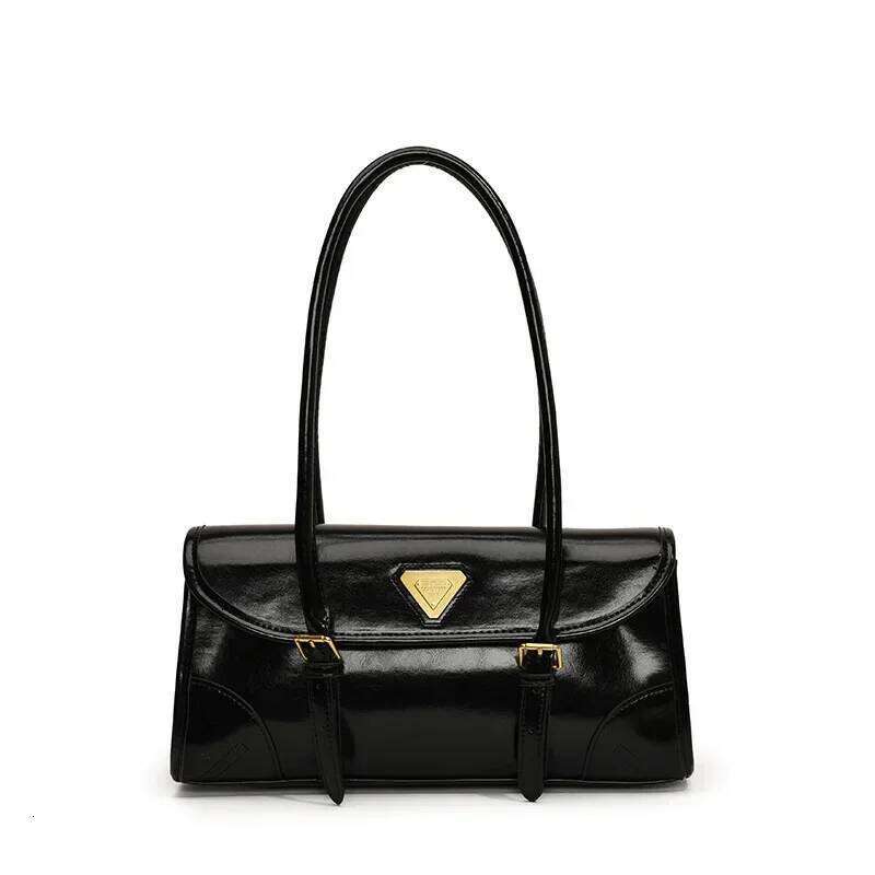New Women S Vintage Wax Leather Flap Handbag European Style Look Large Capacity Ideal For Daily Commute Carry