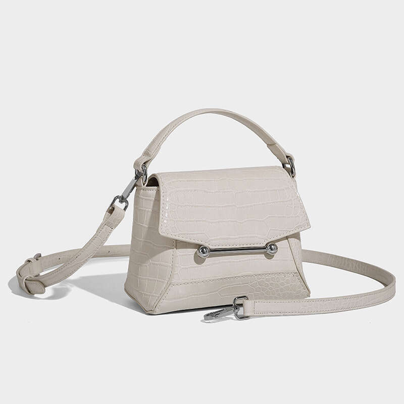 2025 Summer New Fashion Versatile Flap Handbag Niche High-End Feel Single Shoulder Crossbody Small Square Bag