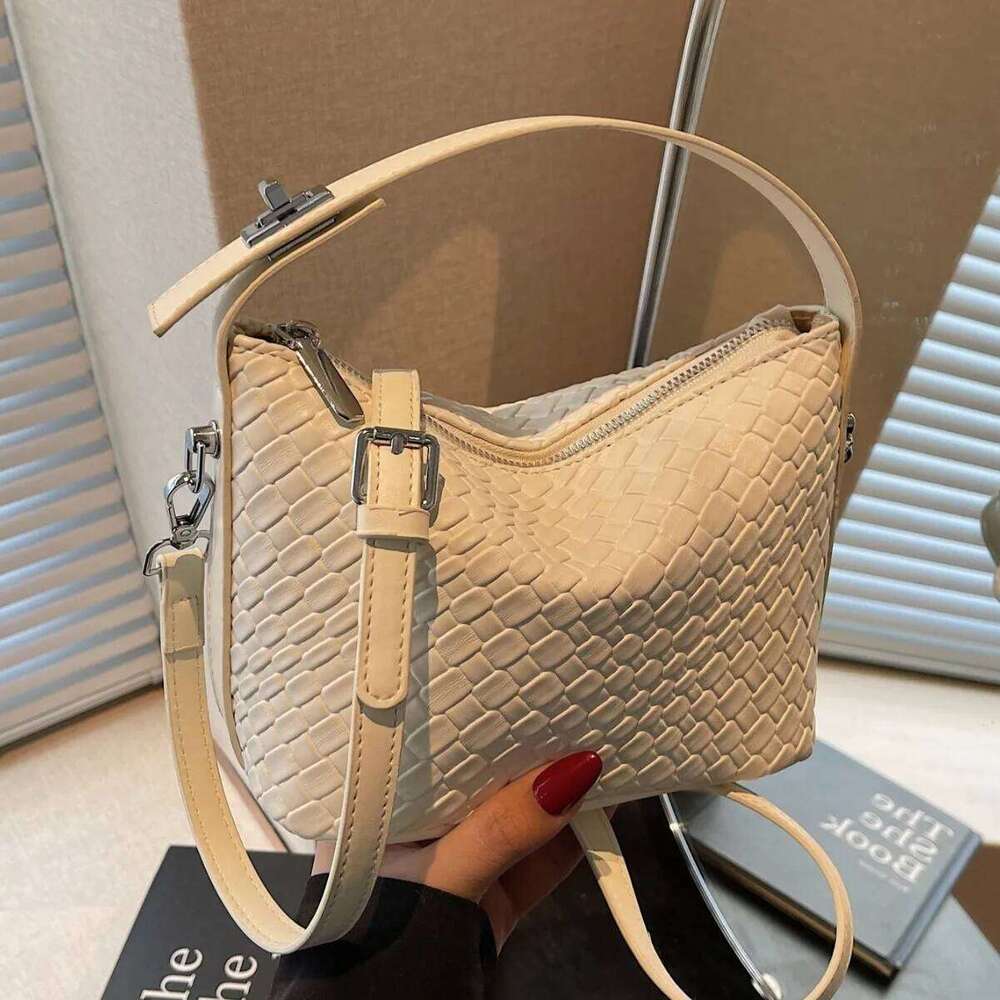 Summer Niche Fashion Dumpling Bag Women S Trendy Crossbody Bag Stylish Versatile Commuter Purse