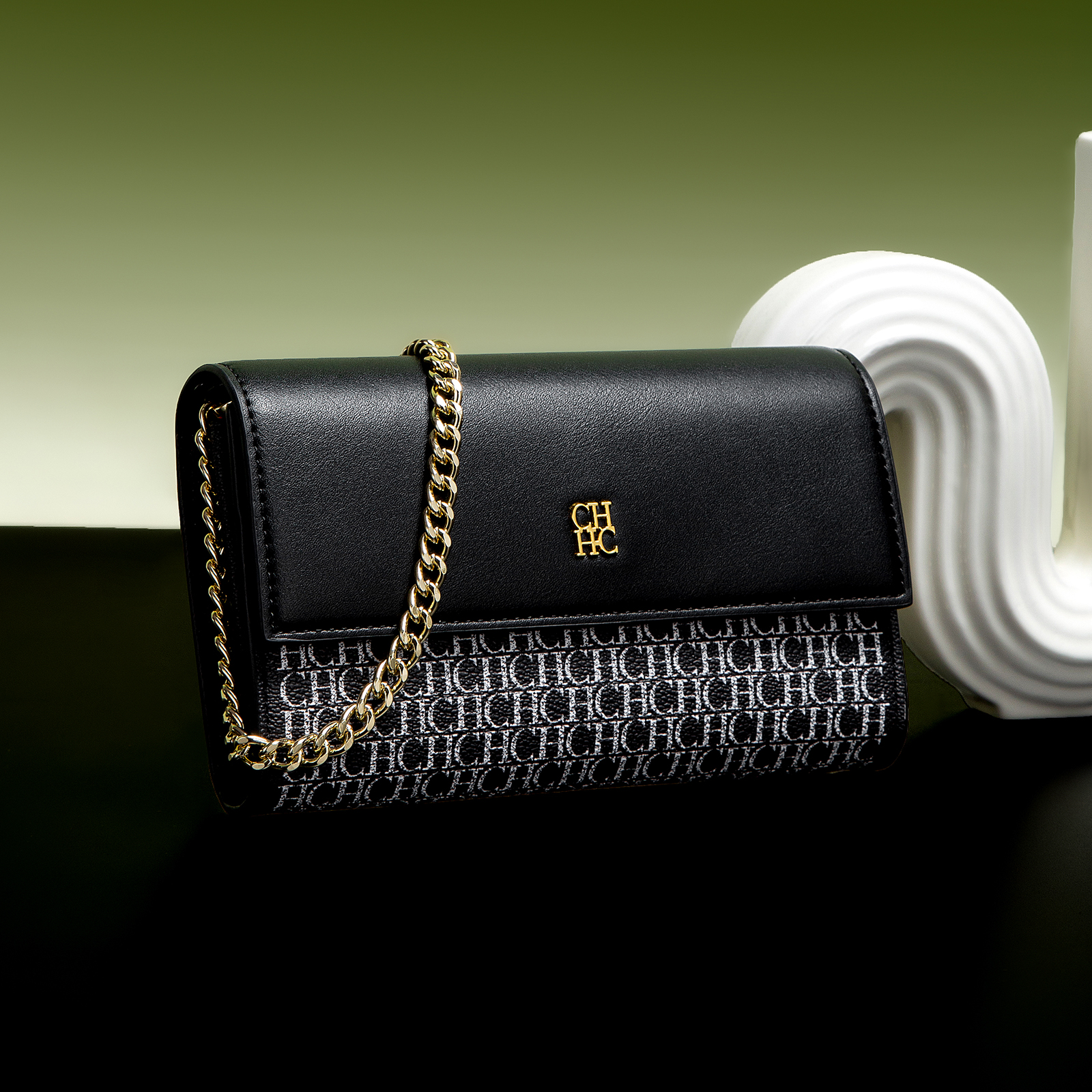 Stylish Monochrome Textured Handbag for Ladies - Multi-functional