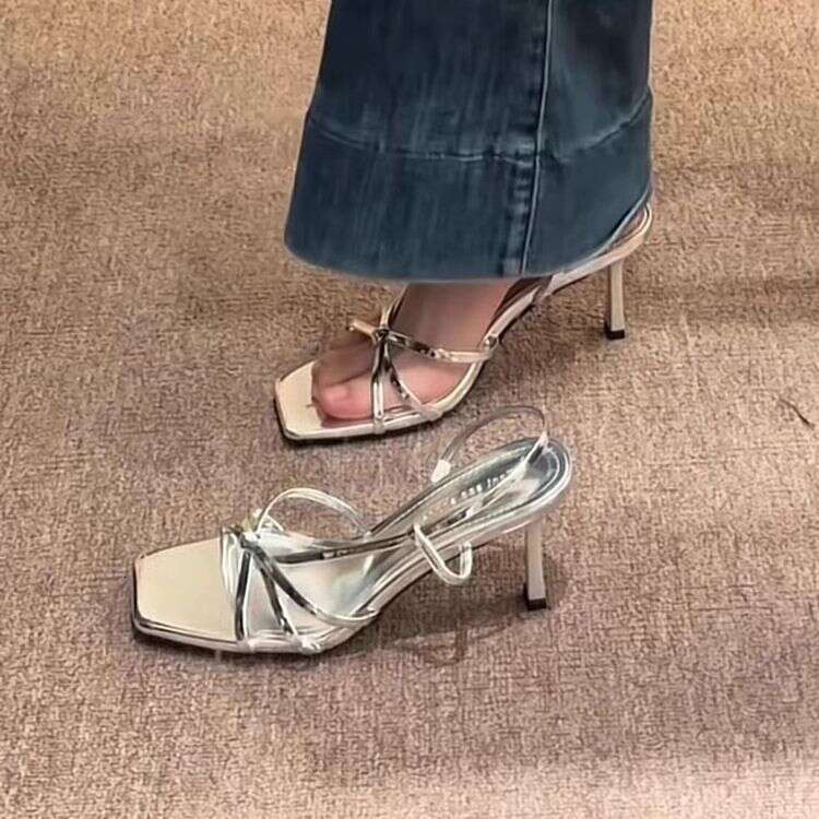 Internet Shoe Celebrity Elegant Thin Strap Socialite Designer Shoes Stiletto Open-Toe Heels 2025 Fairy Style Summer French Cross High Heel Sandals