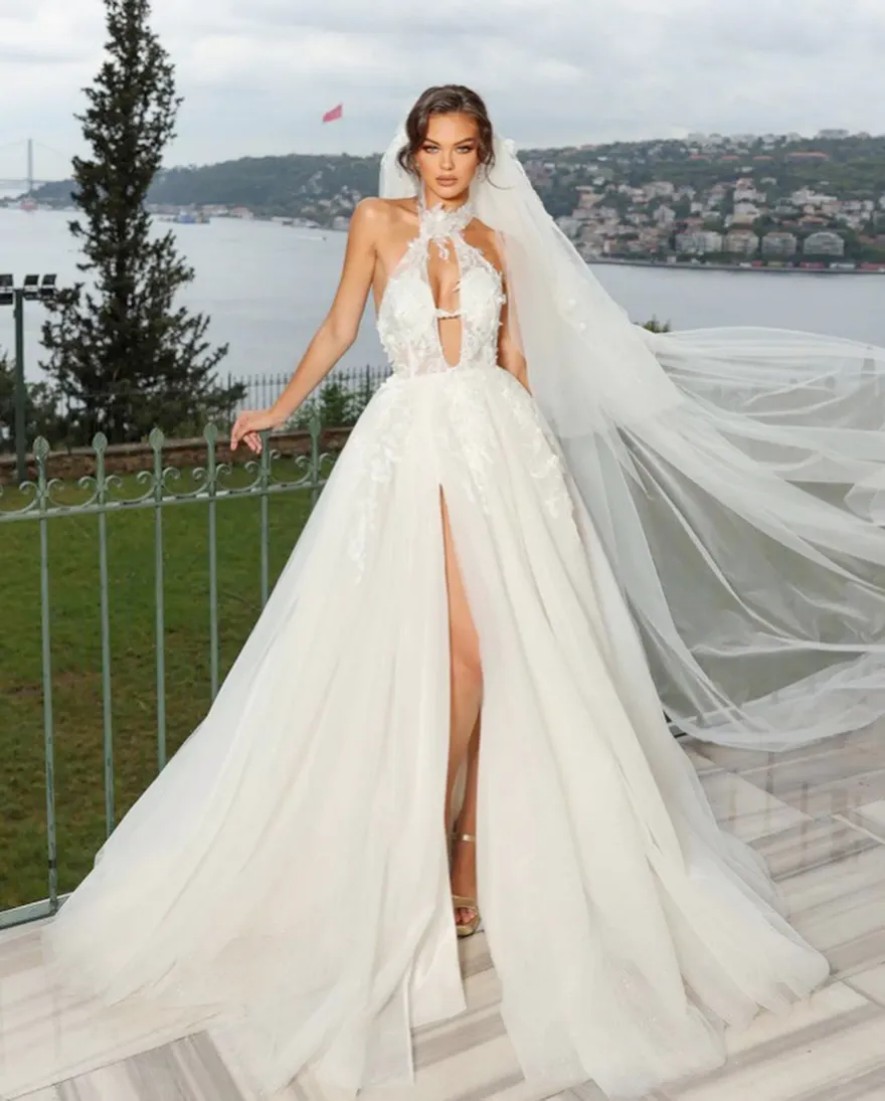 Sexy High Neck Wedding Dresses for Bride Illusion Lace Appliqued Split Slit Wed Dress Designer Bridal Gowns