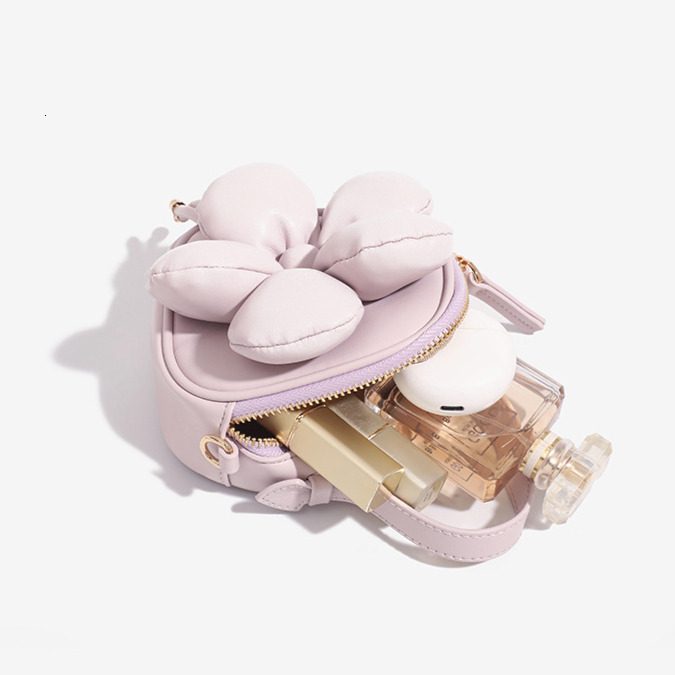 Free Shipping Designer New Soft Faced Fashion Women's Handbag With Floral Chain Single Shoulder Crossbody Bag Urban Simple Leisure Commuting Smal