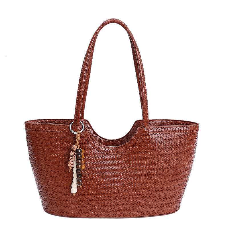 Summer Large Capacity Woven Pattern Underarm Bag for Designer Women 2025 New Fashion Versatile Casual Bags Commuter Shoulder Handbag