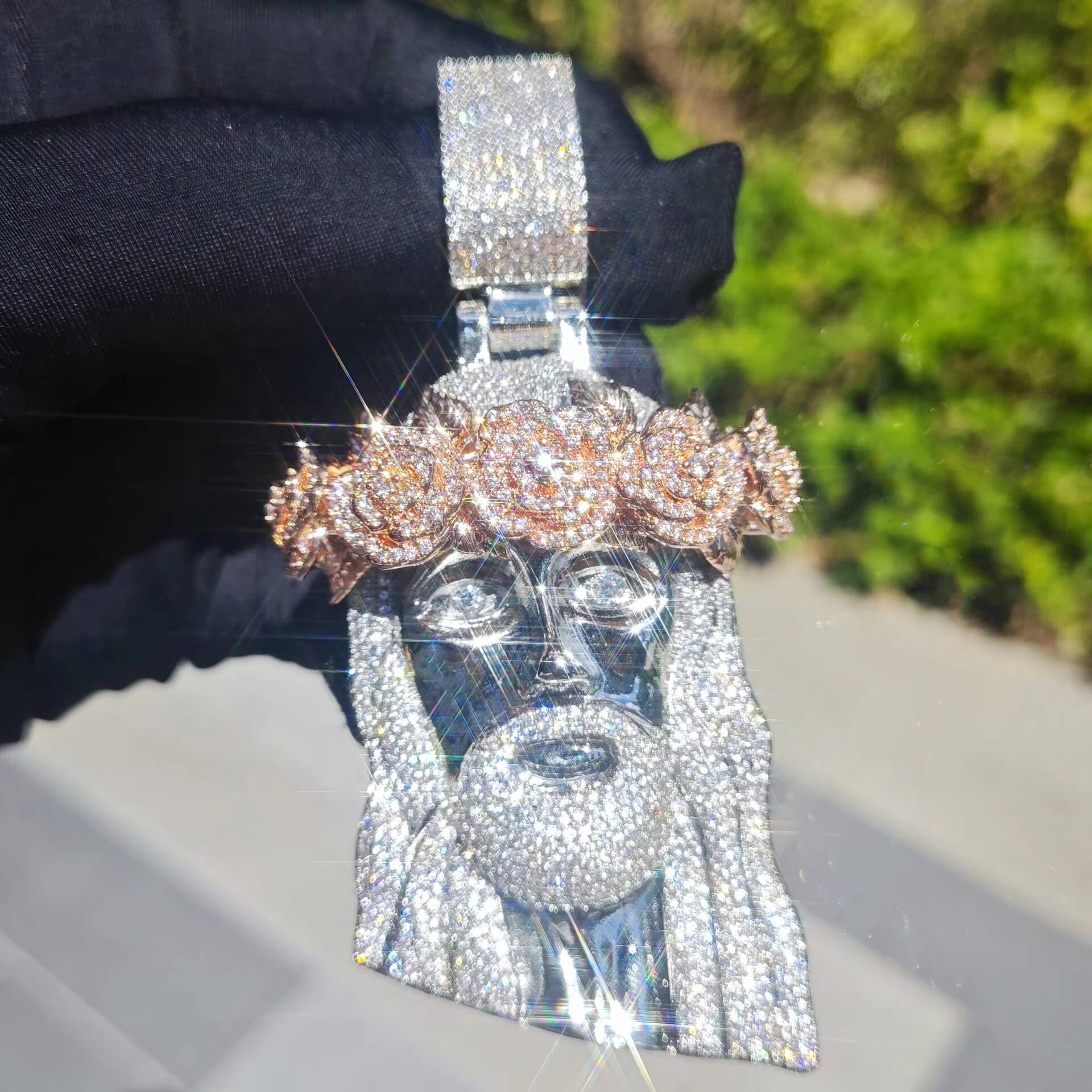 Rose Gold Twe Tone Huge Spooky Big Jesus Head Moissanite Charm Iced Out Rose Crown Jumbo Pendant Moissanite Necklace for Men