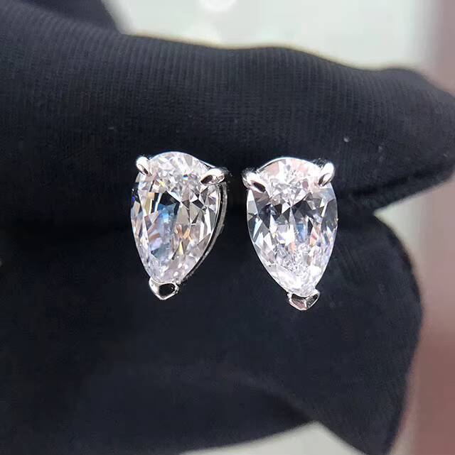 2025 new style Pear Shape Moissanite Earrings Moissanite Diamond 925 Sterling Silver Stud Earring