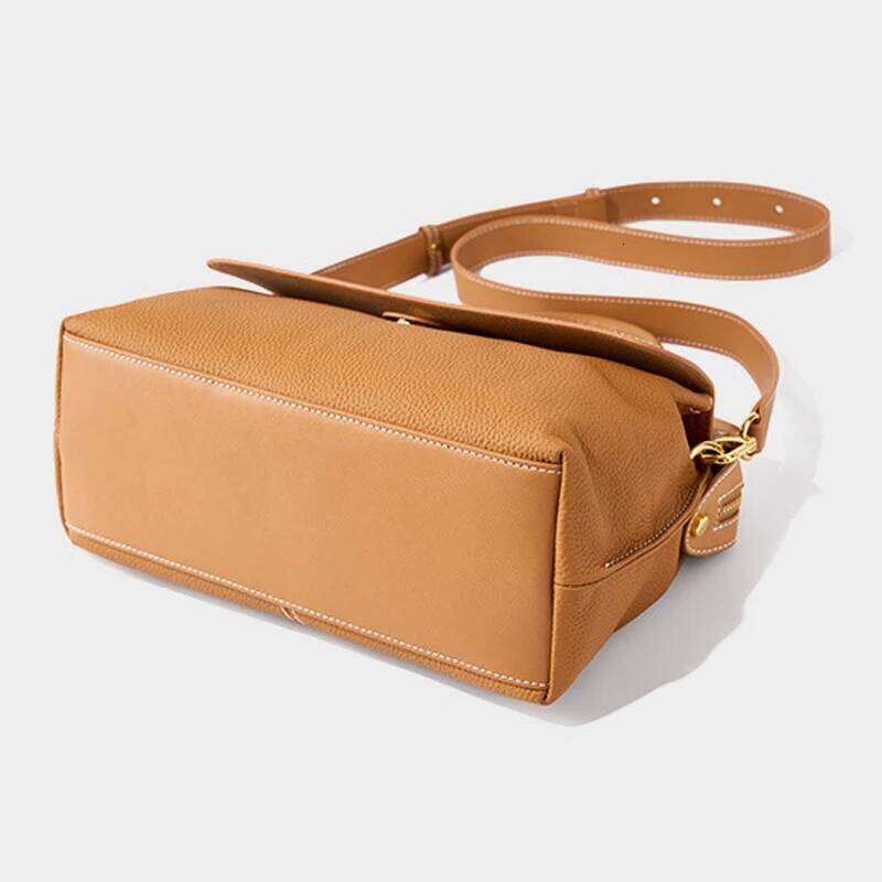 2025 New Style Ladies' Genuine Leather Light - And Fashionable Messenger Cowhide Shoulder Bags, Casual Cross