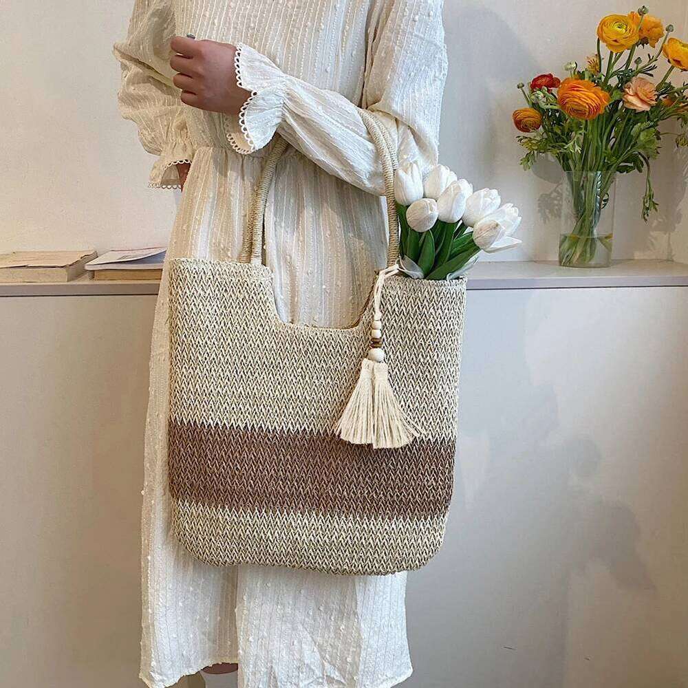 Summer Hand-Woven Straw Bag with Tassels Large Capacity Casual Tote Perfect for Beach Days and Holidays