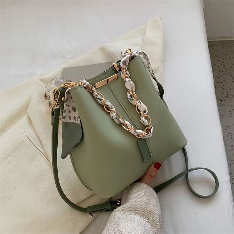 2025 Autumn Women's Bag Spring Fashion Shoulder Bag Handbag Crossbody Bag Fashion Bucket Bag Women's Crossbody Bag Designer Bag Women's