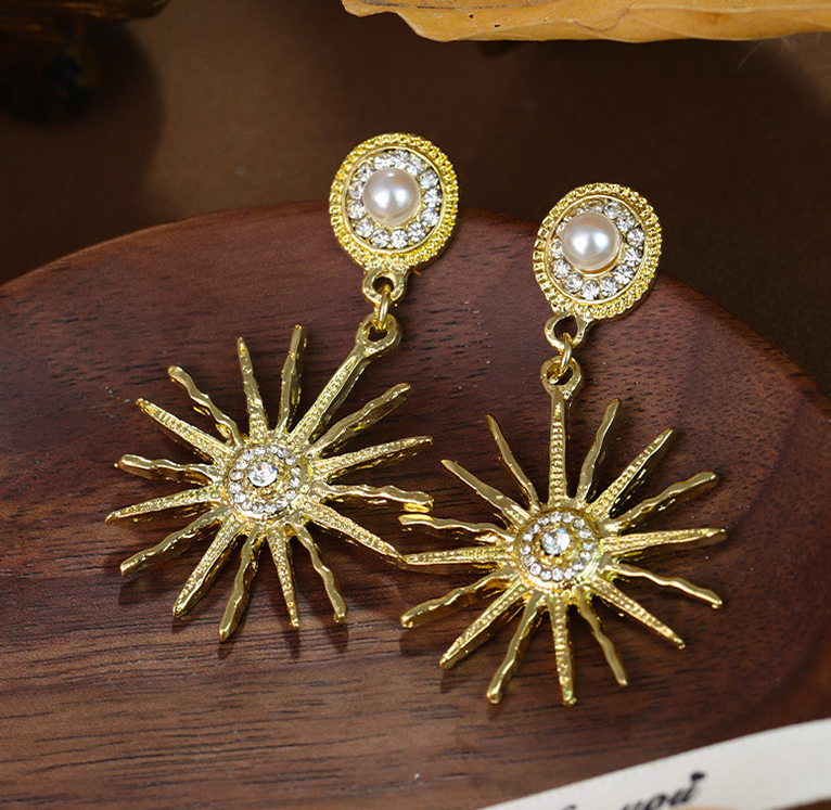 Botanical Pearl Drop Earrings for Women 3D Floral Metal Statement Earrings 2025 Viral Accent Piece