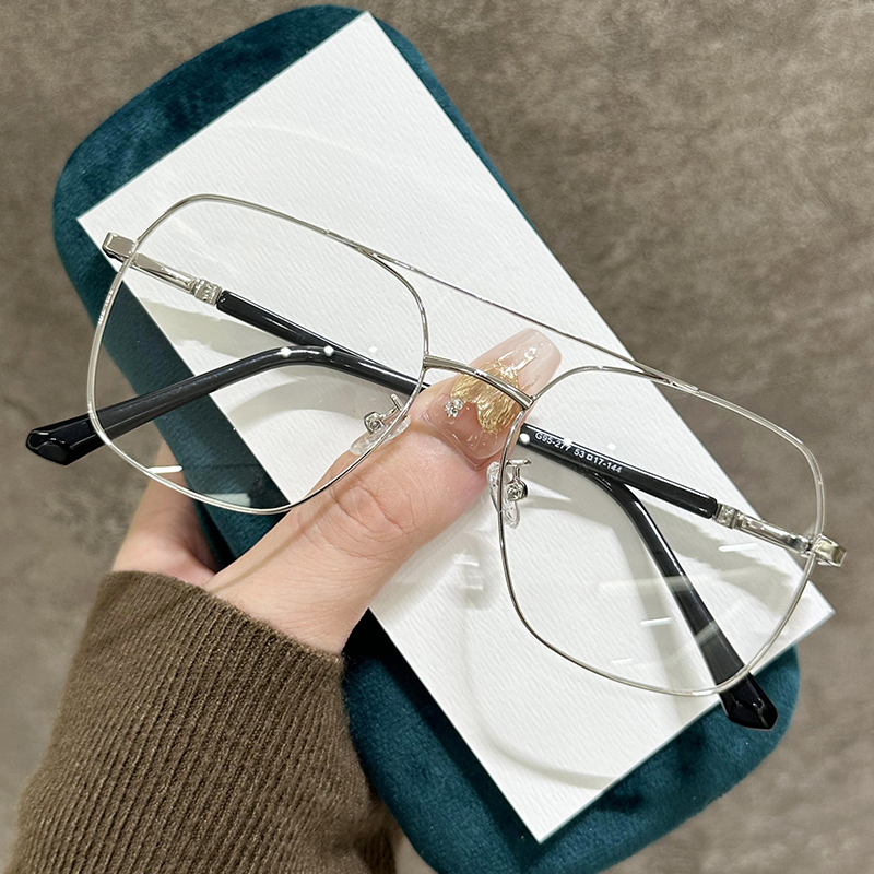 Ultra-light anti-blue light myopia glasses frame for women, plain glasses, metal frame G95-277