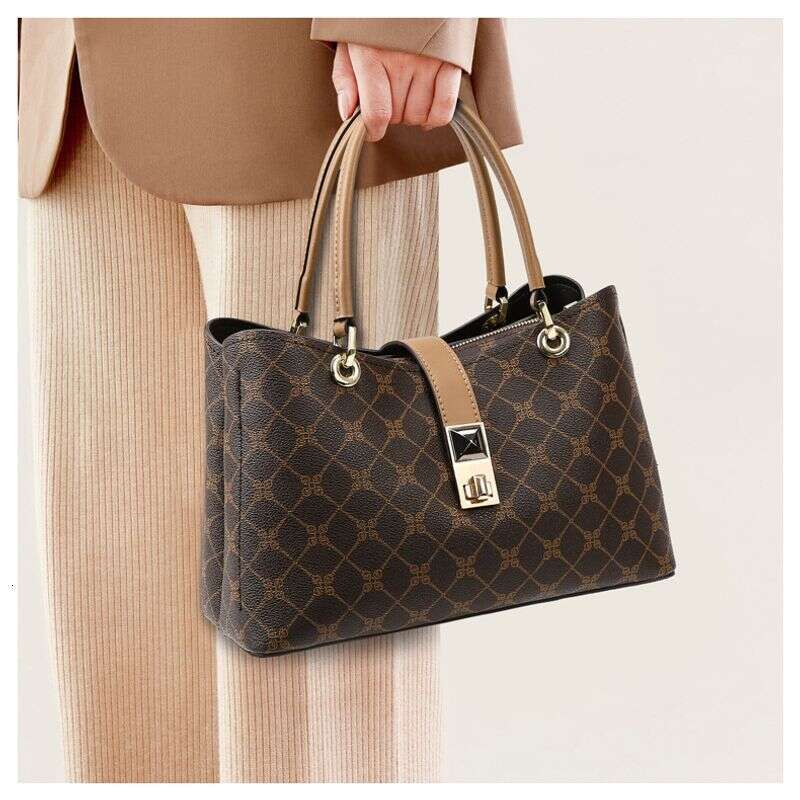 Women's handbag, fashionable printed contrasting women's large capacity commuting bag, can be single shoulder