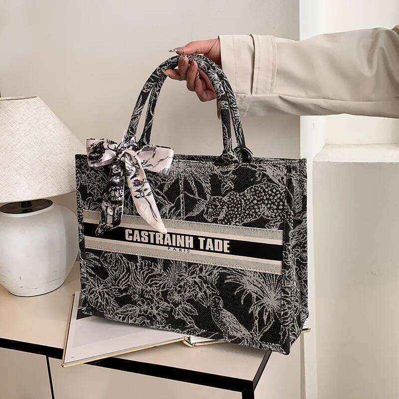 2025New Women's High End Fashionable Large Capacity Printed Handheld Tote Small - Batch Versatile Underarm Commuting Bag