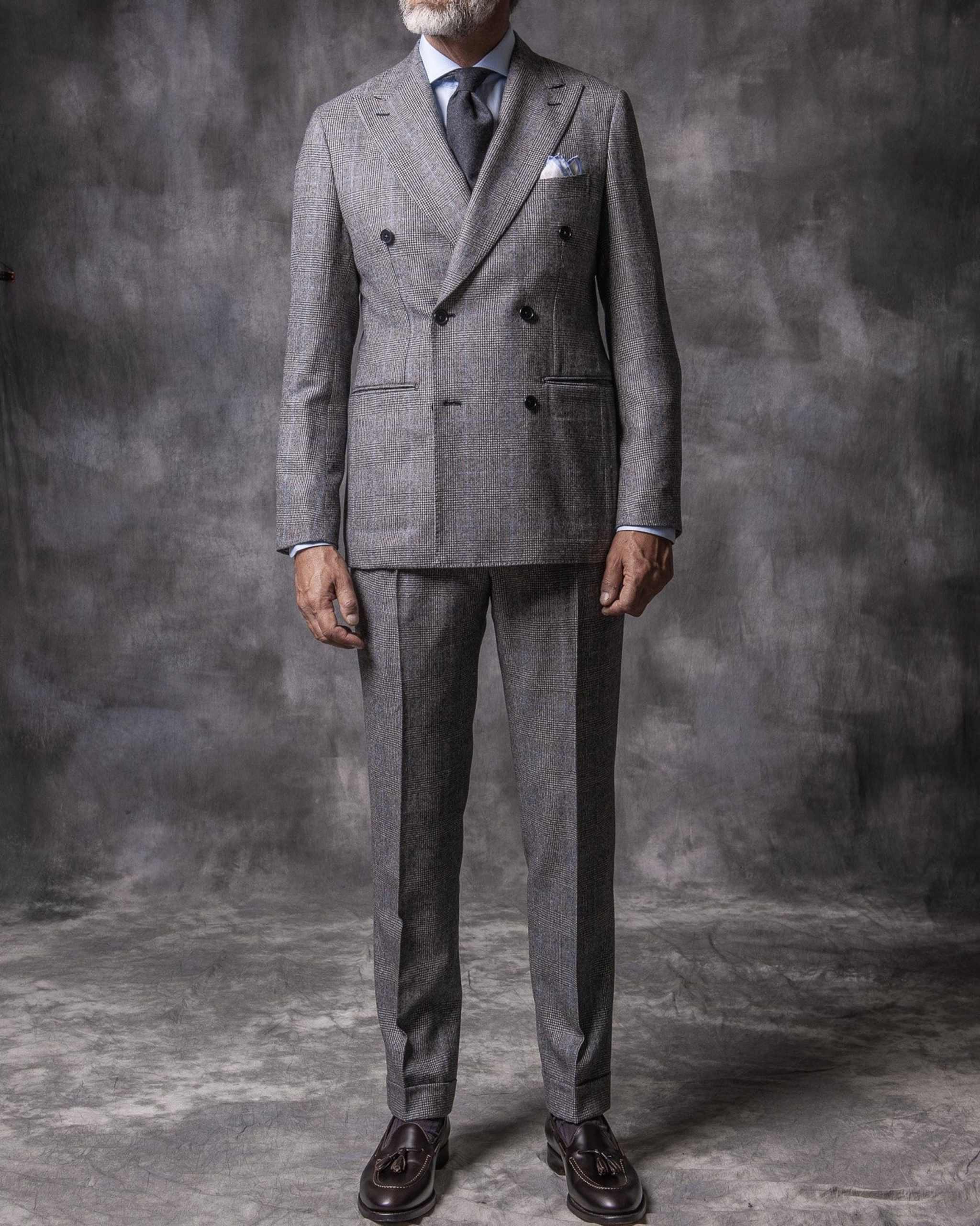 Classic Fit Check Wedding Tuxedos Peaked Lapel 2 Pcs Jacket Pants Men Suit Double Breasted Grooms Evening Blazers Customized