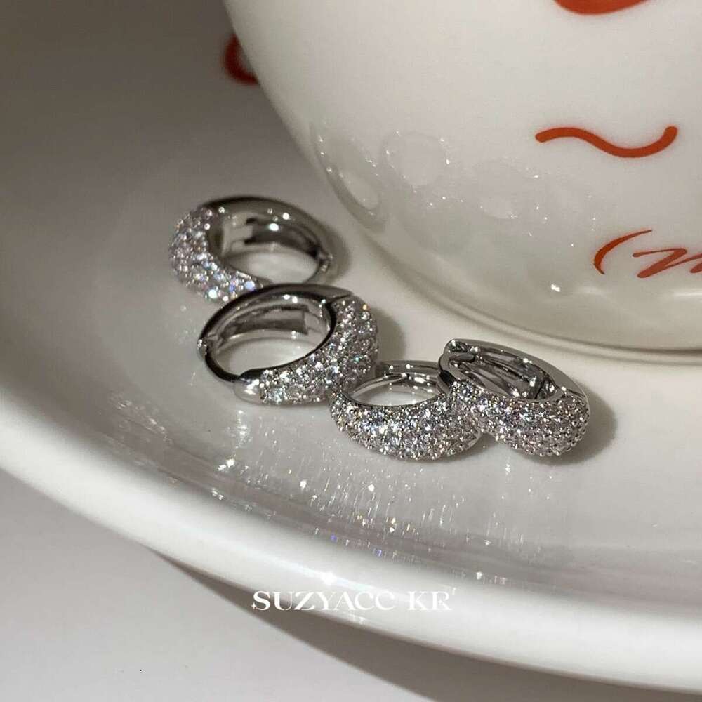 Suzyacc KR Ultra Shiny Zircon Full Dia Hoop 2025 New Style Elegant High-end Earrings