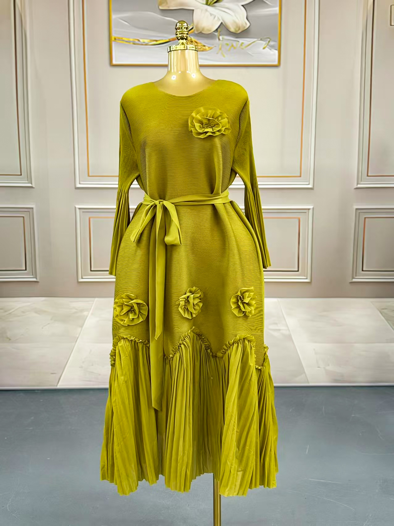 Women's Dresses Chic Floral Patterned Long Sleeve Gown with Decorative Fringe Accents 25311