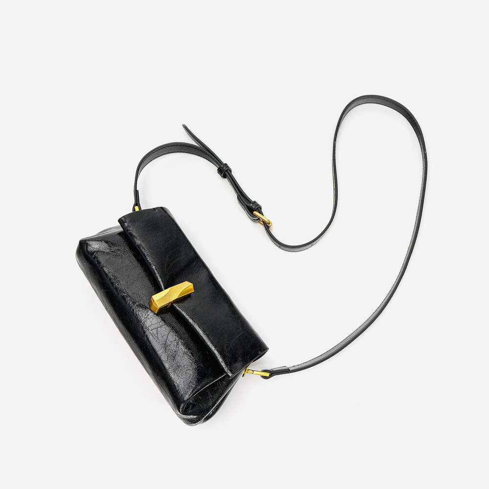 Spring Summer New Oil Wax Cowhide Casual Fashion High end Lazy Style Soft Leather Underarm Single Shoulder Crossbody Bag for Women