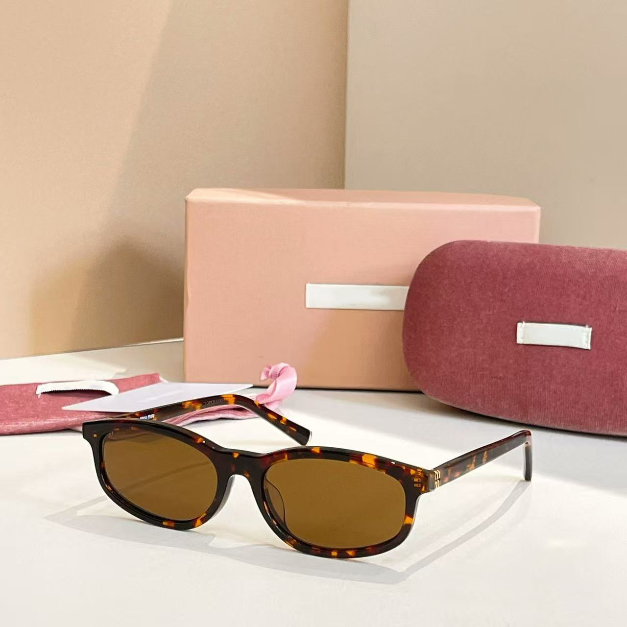 Designer Sunglasses Women Sunglasses Full Frame PC Luxury Classic Fashion Outdoor Leisure Beach Driving UV Protection Multi Ribbon Original Box iii