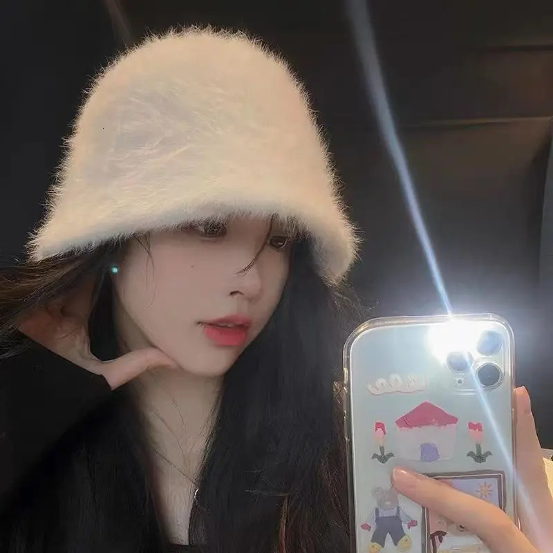 Rabbit hair fisherman hat for women Autumn-winter basin hat head round plush senior sense face small white bucket hat for women 250819
