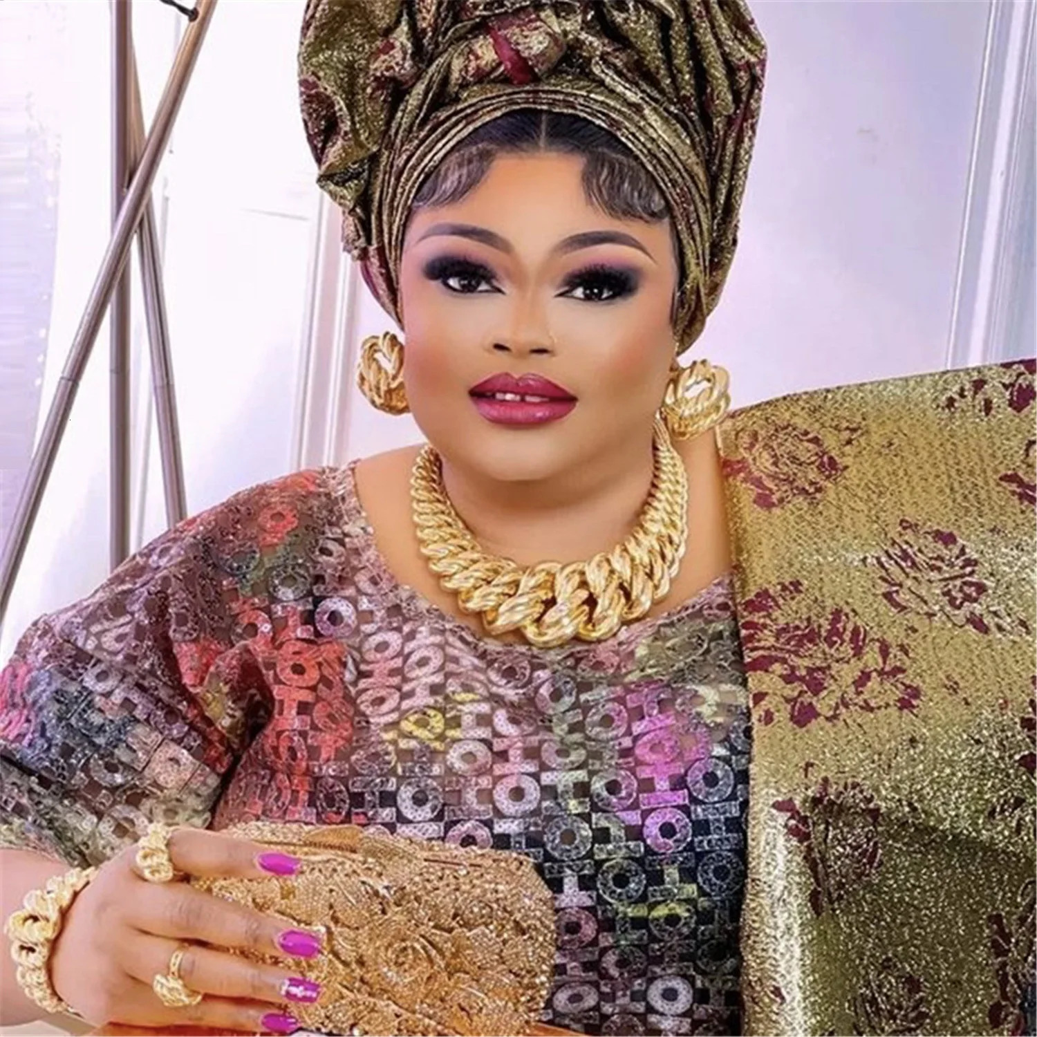 Fashion Woman Necklace Jewelry Set Electric Italy Gold Plated Pendant Wedding Party Earring Ring SYHOL Wholesale 250818