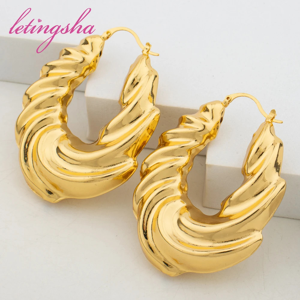 Dubai 18k Gold Plated Jewelry Set for Women Fashion Hoop Earrings African Copper Cuff Bangle Ring Sets Weddings Party Gift 250818