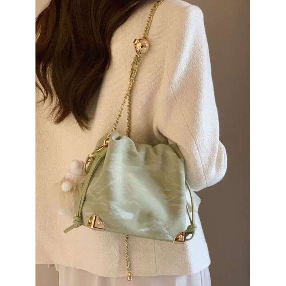 Women's Bucket Bag 2025 New Small Popular Designer Shoulder Bags Casual Fashion Hundred