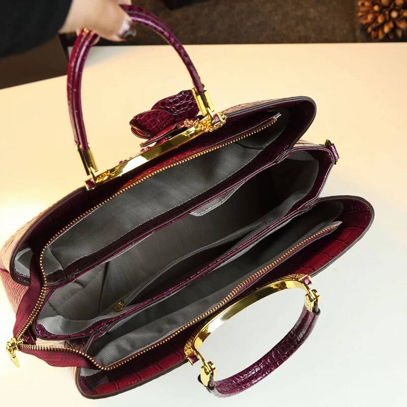 Genuine Leather Women's Handbags Crocodile Pattern Lady Flower Tassel Shoulder Messenger Bag Fashion Wedding Top Handle Bags