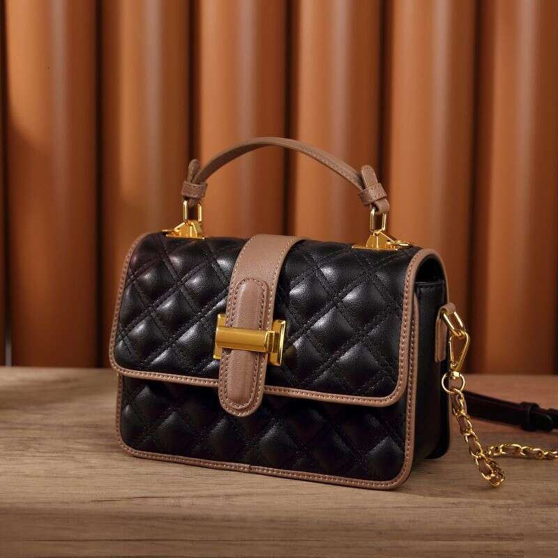 Versatile Womens Fashionable High-Leather Content Chain Crossbody for Daily Use