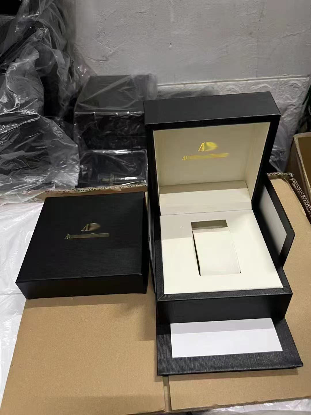 Designer Watch Boxes Leather Watches Cases Blakc Color watch box watch storage box Top Quality