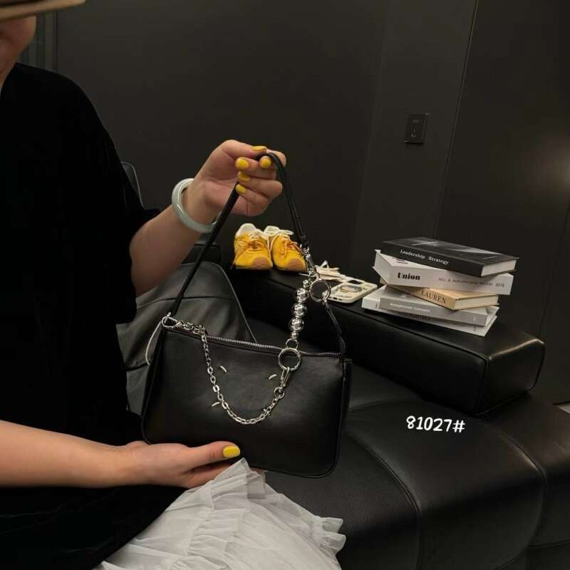 Cowhide Mahjong Underarm for Women High-End Niche Design Chain Exquisite Crossbody Small Genuine Leather Bag designer bag B5