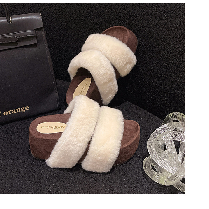 new Free delivery designer Women cotton mop Fashionable woolen slippers for outerwear flat bottom cute and warm slippers