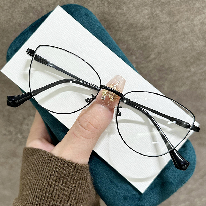Fashionable, casual, versatile eyeglass frames with blue light protection G95-293