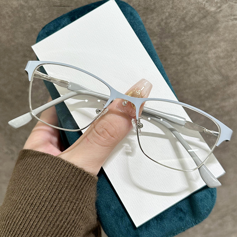 Ultra-lightweight, pure-style thin-frame glasses with blue light protection, classic and versatile G95-286