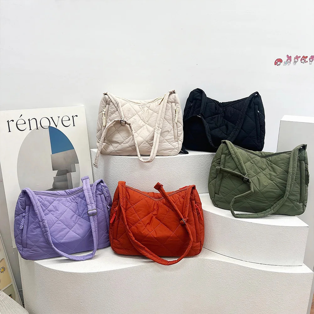 Quilted Large Capacity Single Shoulder Crossbody Bag Womens Cotton Bag Casual Lightweight Pleated Fashion Tote250813