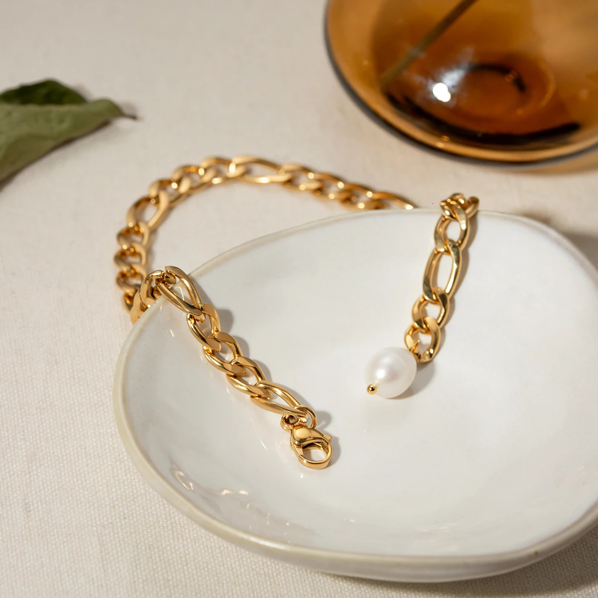 Uworld Stainless Steel Figaro Chain Natural Pearl Anklet 316L Heavy Metal Sandy Beach Anklet Barefoot Accessories Gift 250815