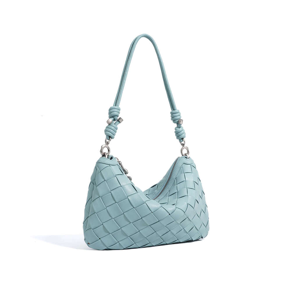 New high-end handheld mobile phone drawstring beach bag mini hand-woven women's underarm shoulder dumpling bag