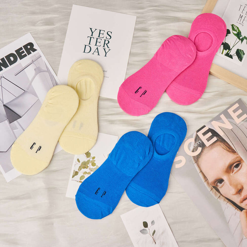 New Letter Jacquard Invisible Boat Couple Socks B5