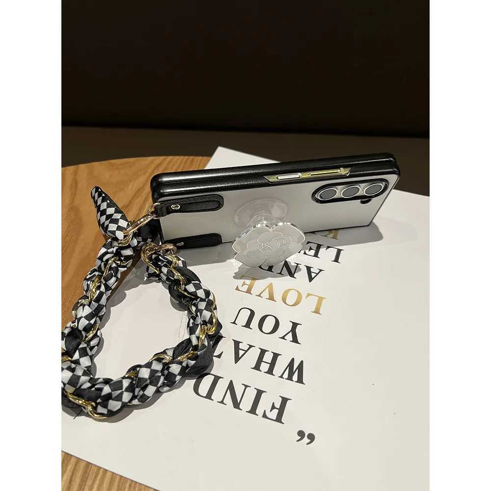Phone case For Galaxy Z Fold 7 6 5 4 3 5G Lia Flower Stand Holder Bracelet Hand Chain Of Silk Scarf White Leather Case Cover