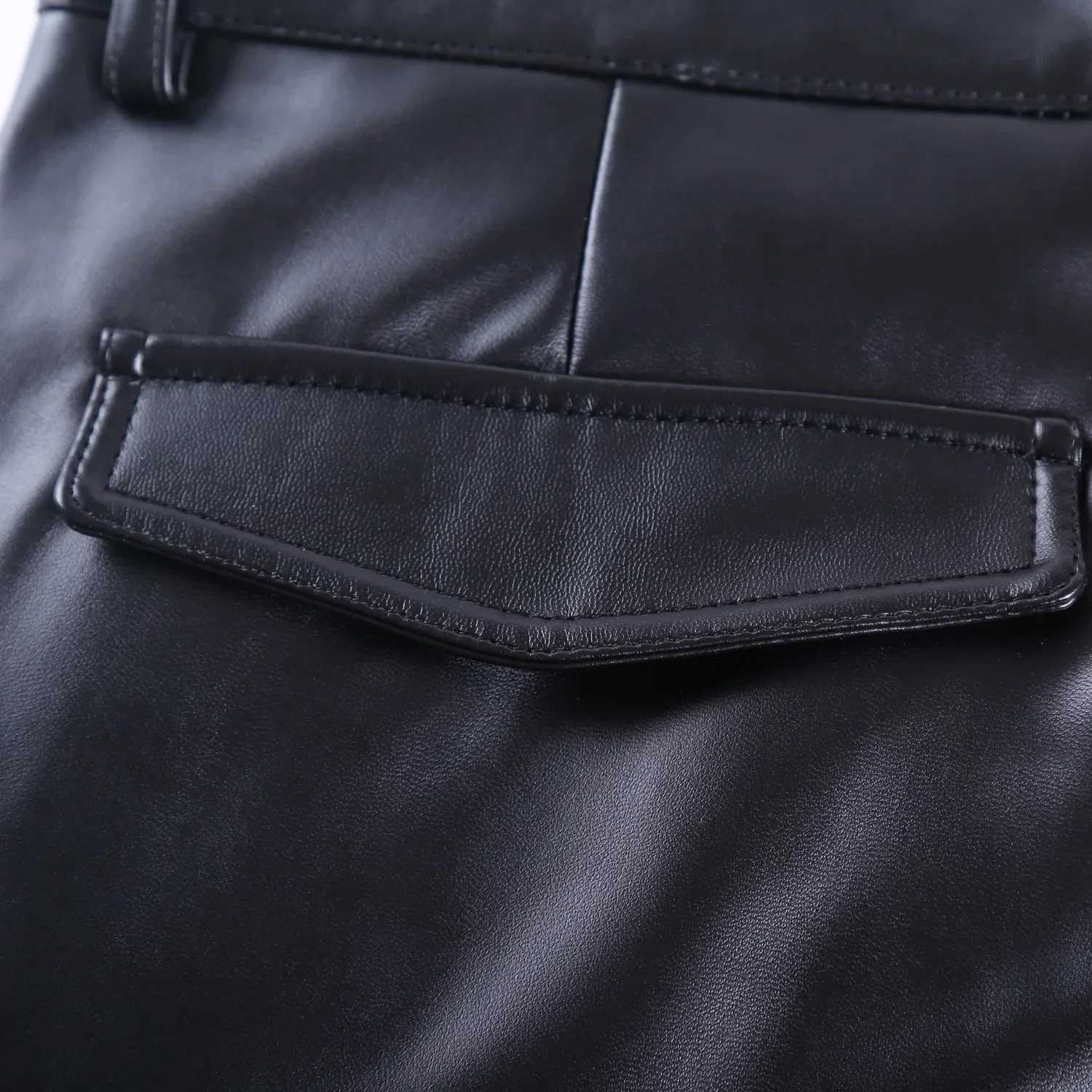 Autumn and Winter Slim Mens Leather Pants Tight Motorcycle Fashion Simple Hipster PU Leather Pants for Men W250819