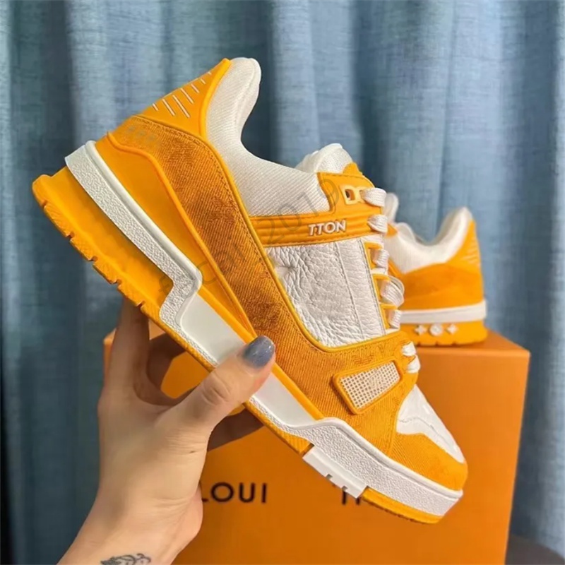 Designer skate shoes Embossed Sneakers SKATE 1854 trainers floor Women Men low-top Sneaker Platform Maxi Casual Shoes black Runner Trainer Shoes v15