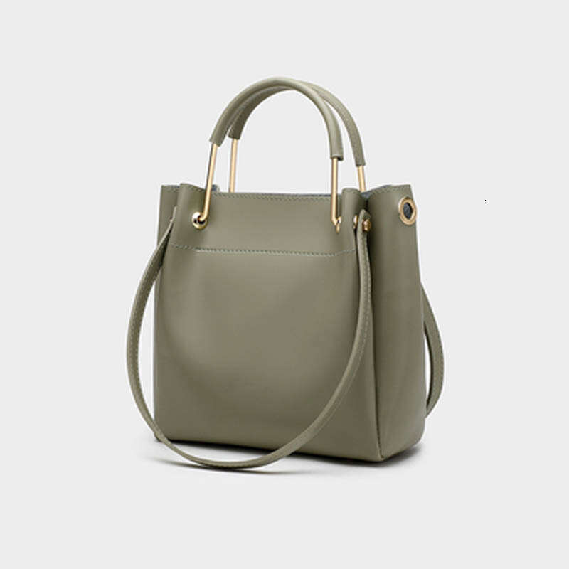 2024 New Trendy Brand Handbag Fashion Large Capacity Bucket Women's Korean Edition Simple and Versatile One Shoulder