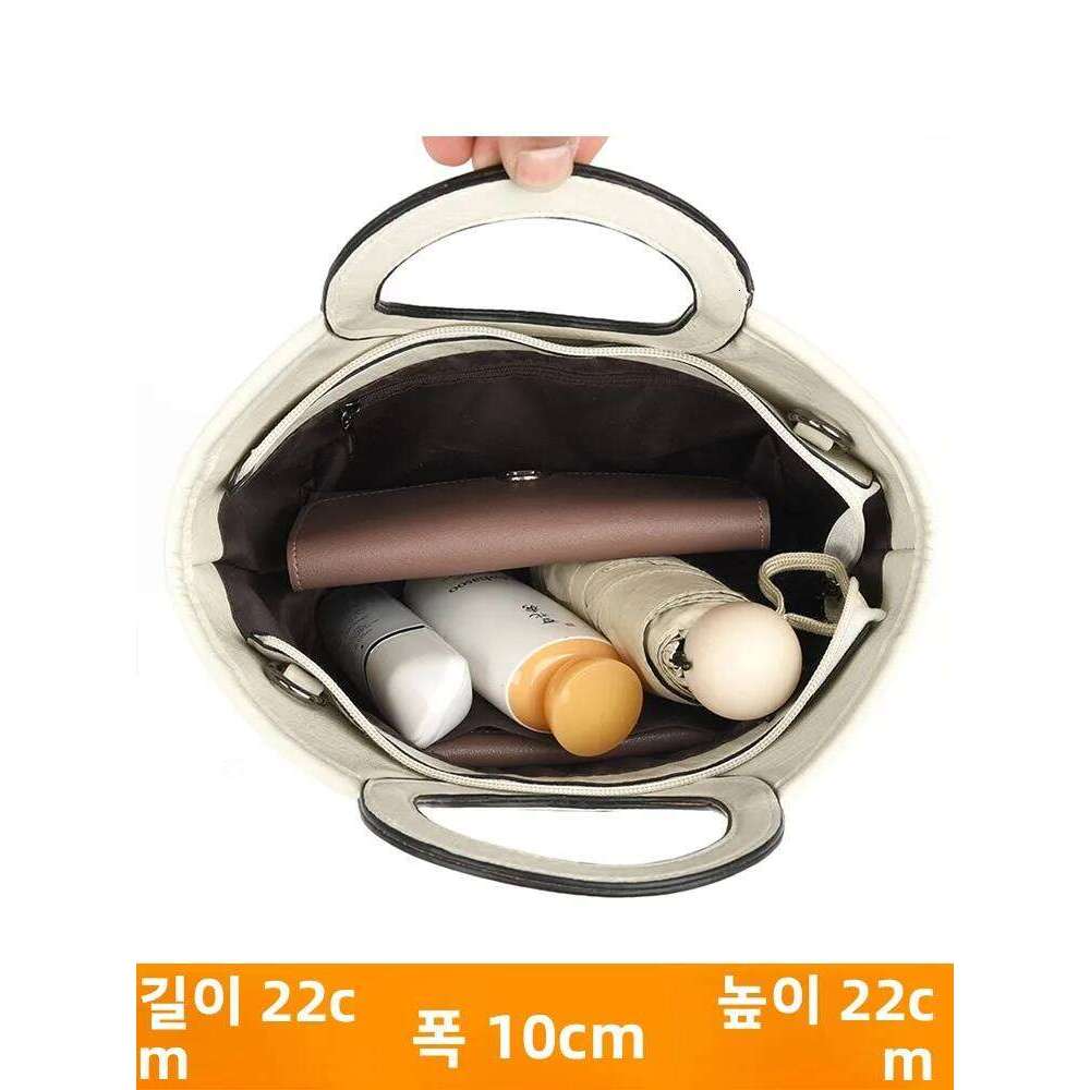 Trendy Leather Oulder Women Crossbody Handbag Soft Cowhide Small Size Basket Ape Everyday Bag For Middle Aged Mot