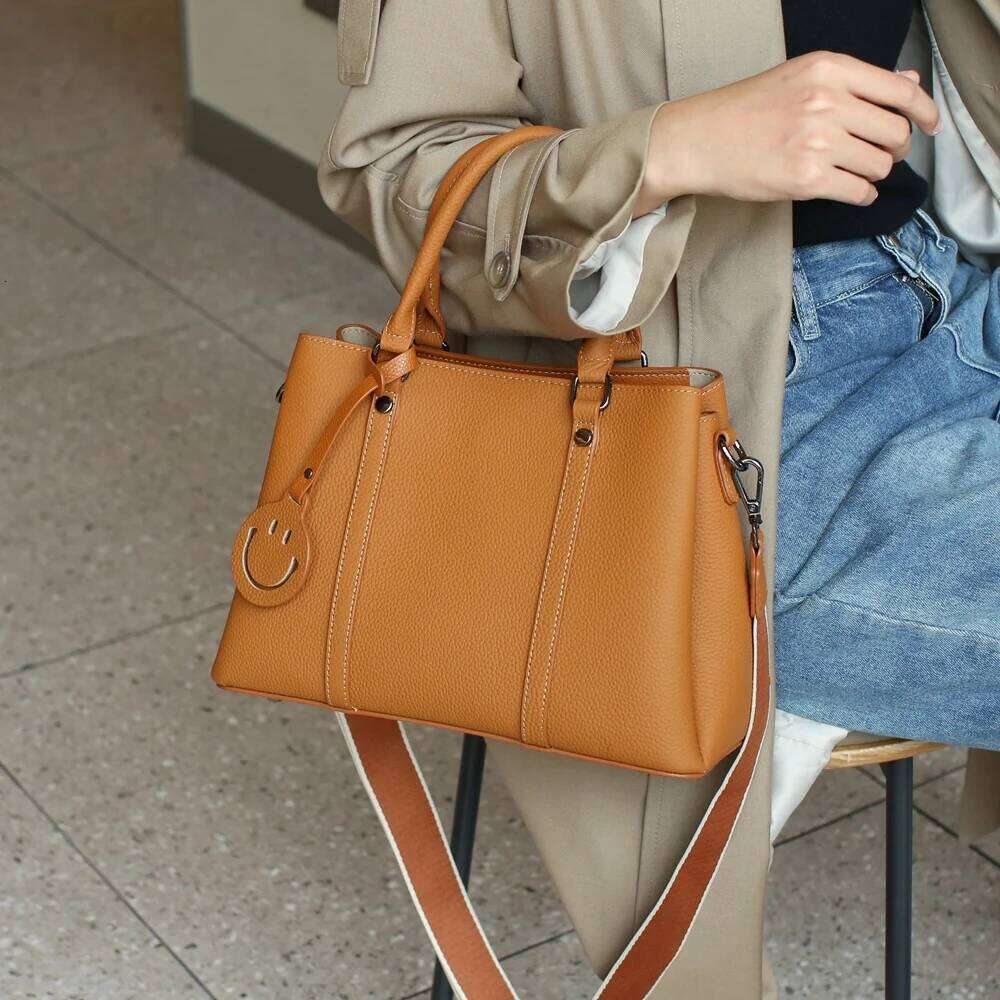 New Fashion Solid Color Cowhide Leather Women Handbag Large Capacity Single Shoulder Bag Middle Aged Mother Cross Body Tote