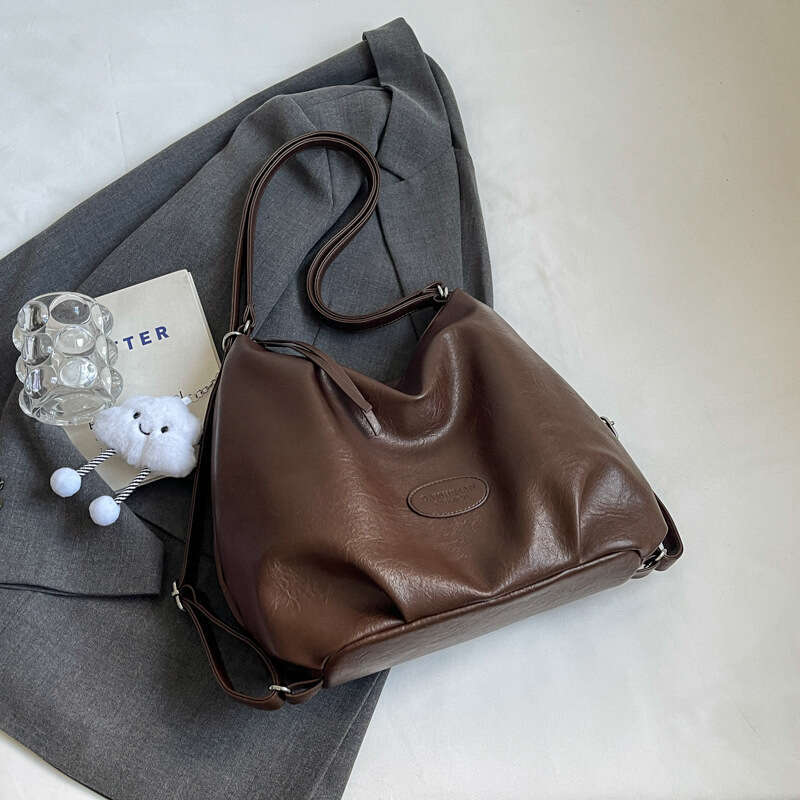 Large Capacity Commuter Bags for Women 2025 New Autumn Fashion Designer Single Shoulder Korean Niche Versatile Tote Bag