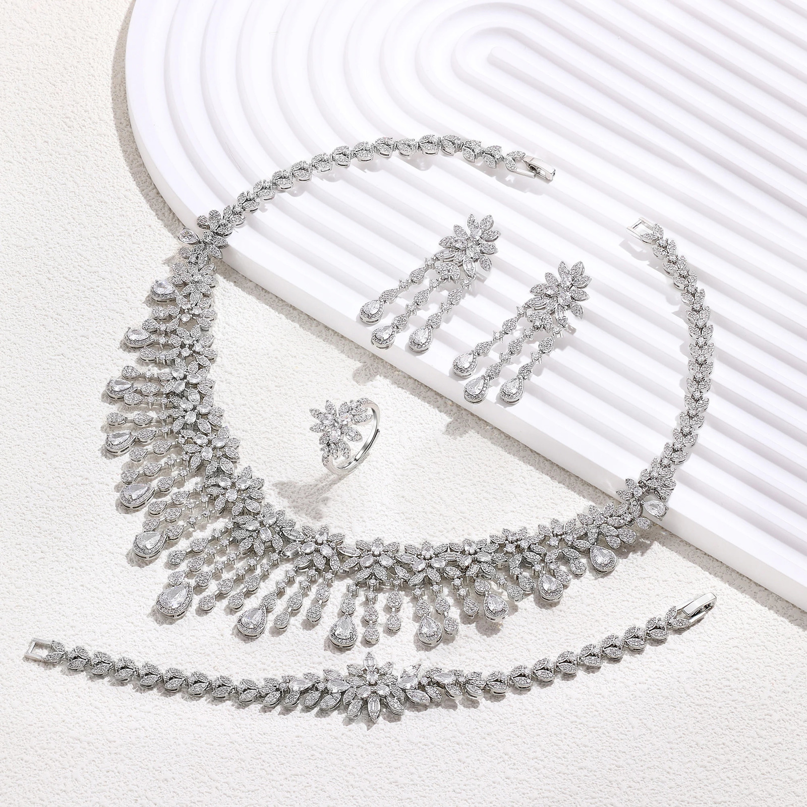 4 Pieces Super Cubic Zirconia Bridal Jewelry Set Nigeria Dubai Jewelry Set Bridal Accessories 250815