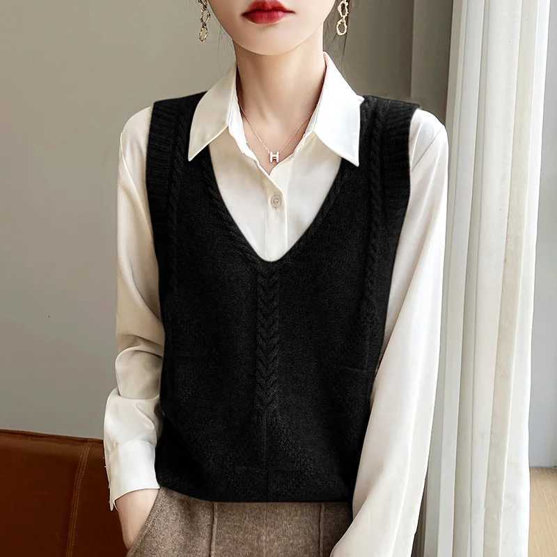 1 New Fashionable Knitted V-Neck -Patterned Vest Sweater For Ladies A Sophisticated And Ele Top For Women-RY413XJ250819