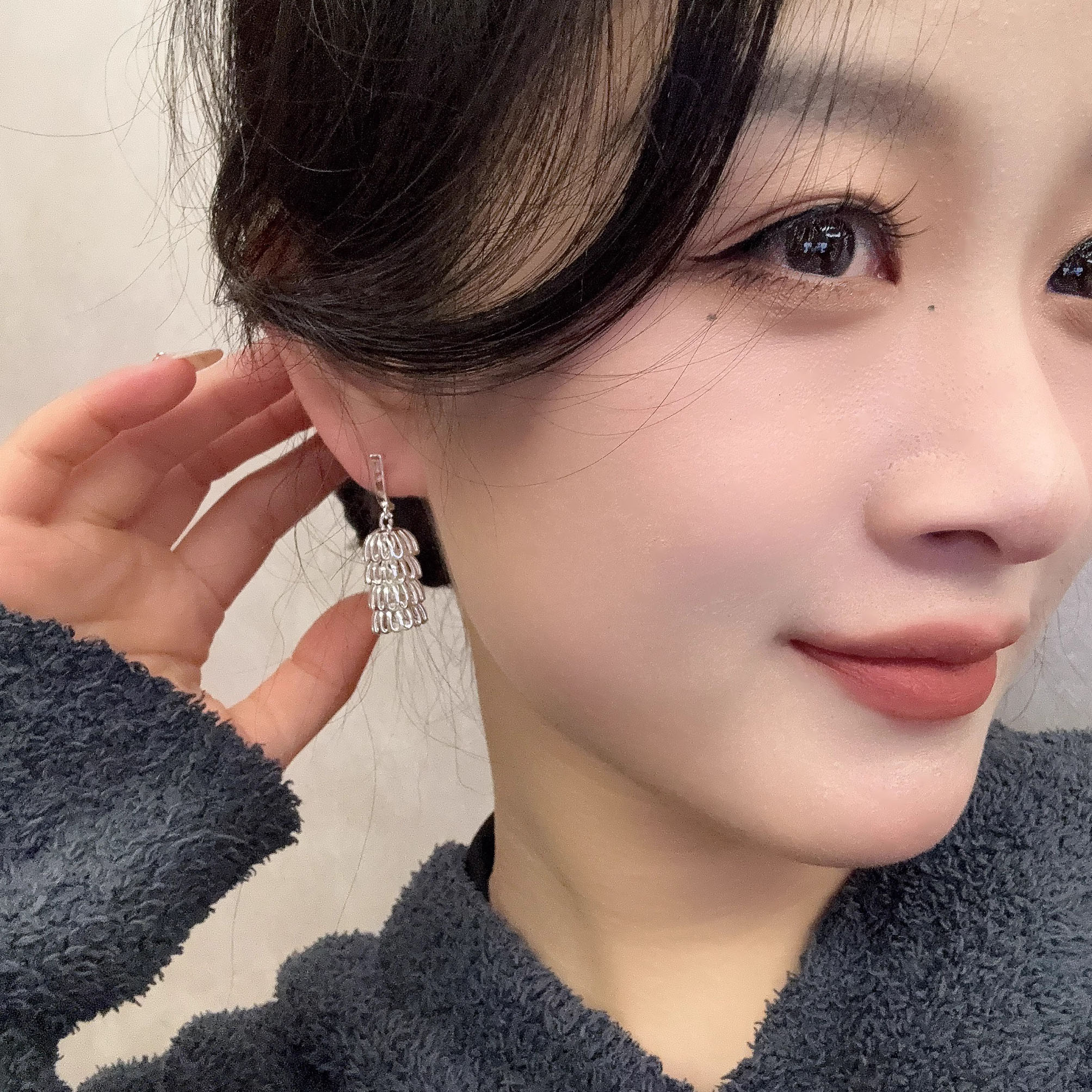 Artistic National Theme Semi-Sphere Lantern Ear Cuff Jewelry for Fashion Forward Individuals