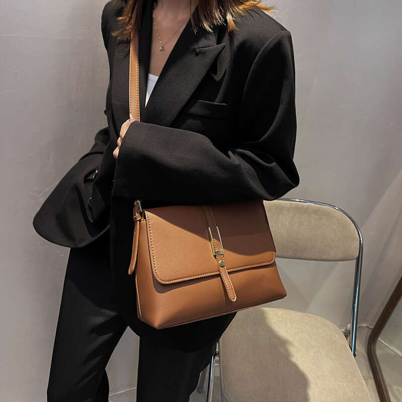 Designer Large Capacity Women's 2025 New Trendy Versatile Simple Bags Crossbody Textured Single Shoulder Underarm Small Square Bag